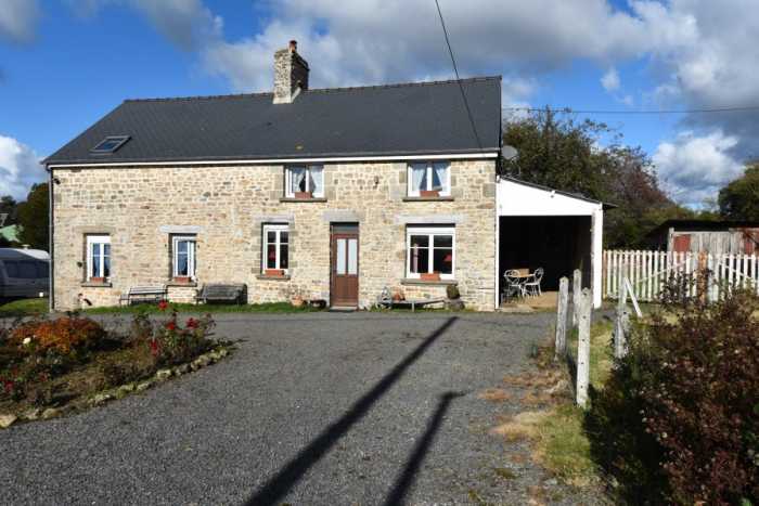 AHIN-SP-001487 Nr Saint Hilaire du Harcouët 50730 Detached stone house with room to extend, garage and large garden
