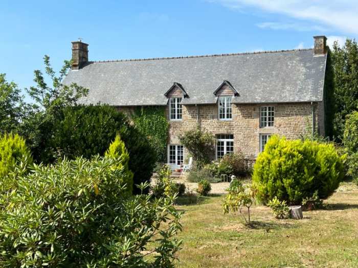 AHIN-SP-001595 St Martin de Landelles 50730 Detached stone 3 bedroom house with over an acre and old house and barn to renovate