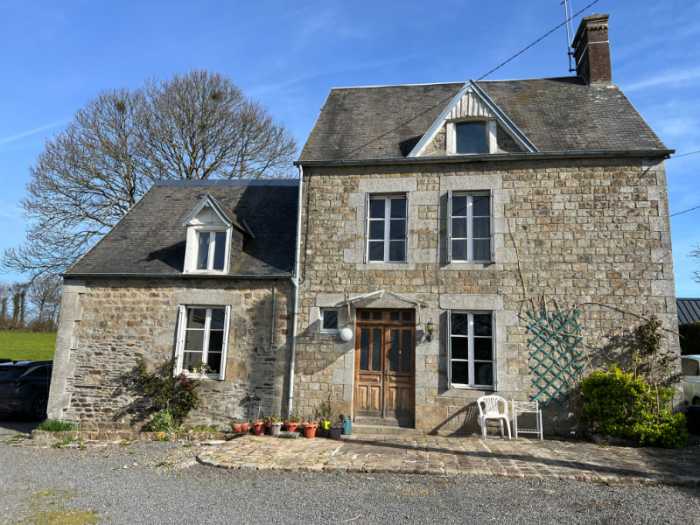 AHIN-SP-001685 Nr Sourdeval 50150 5 bedroom house with gîte for sale in a quiet rural hamlet which is only a few minutes drive from a small market Town. 1296m2 garden