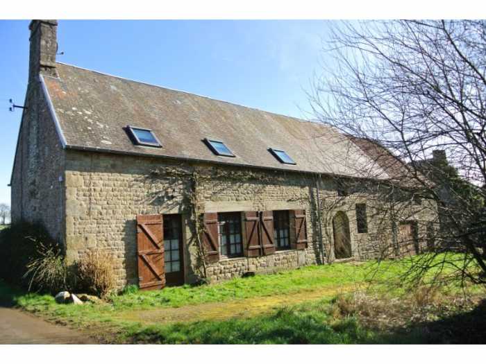 UNDER OFFER AHIN-SP-001507 Nr St Hilaire du Harcouet 50640 Renovated 4 bedroom detached house with old house and barn attached and an enclosed 745m2 garden