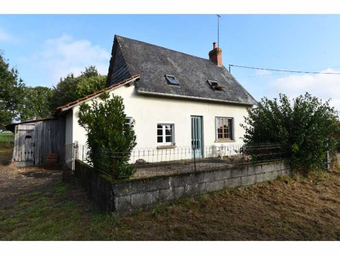 AHIN-SP-001744 Nr Mortain 50140 Detached 1 bedroom house with over an acre and large barn in Normandy