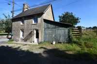 AHIN-SP-001456 Mortain 50140 Detached house with garage and garden within walking distance of Town.