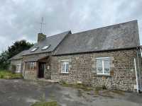 AHIN-SP-001743 St James 50240 Substantial 3 bedroom stone bungalow with 1609m2 garden in the Bay of Mont Saint Michel