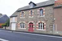 AHIN-SIF-00964 Isigny-le-Buat Area 50540 3 bedroomed town house with 521m2 garden