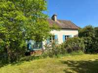 UNDER OFFER AHIN-SP-001705 Nr Mortain 50140 Pretty, light 2 bedroom country house with nearly an acre